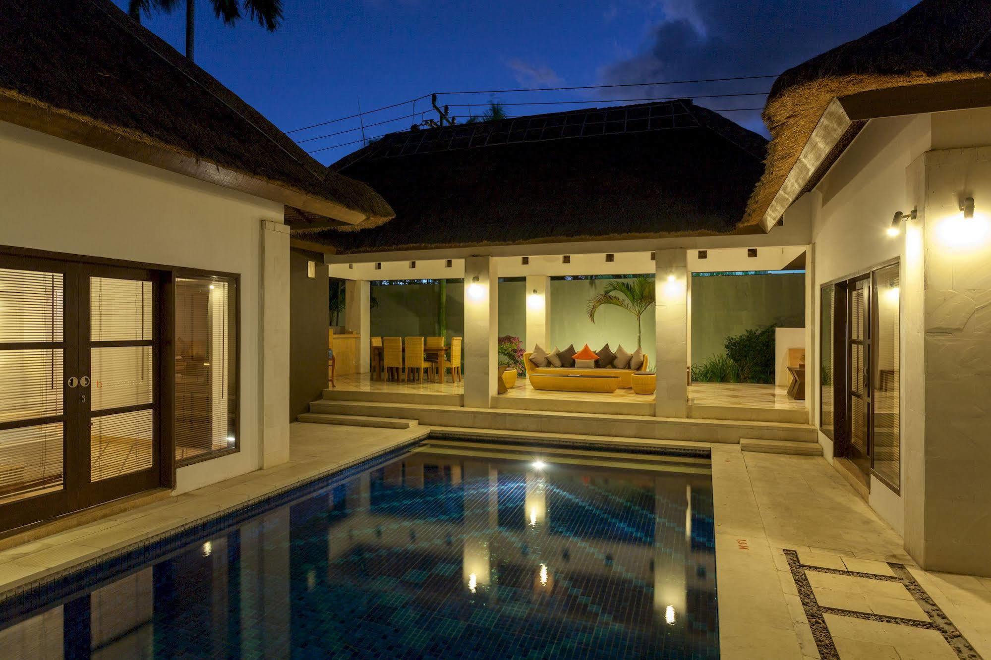 Casa Benita By Bracha Villas Management Seminyak Extérieur photo